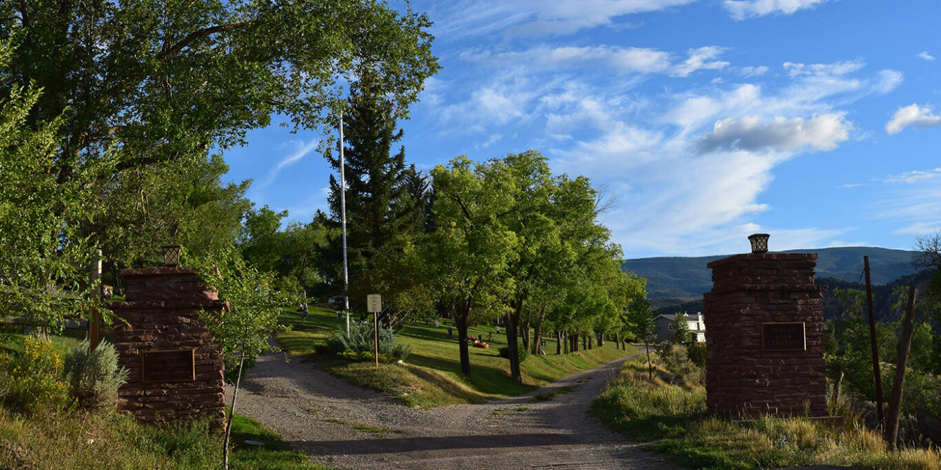 entrance to the cemetery